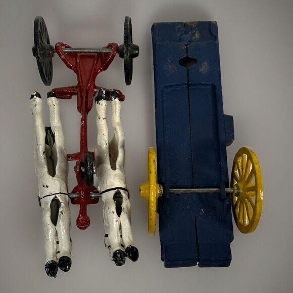 Vintage -Die cast Horse Drawn Cart -Blue Hay Wagon and White Horse Team - Picture 4 of 4